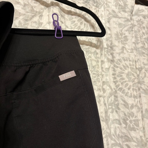 Women’s Figs Black Scrub Set Size Small - Picture 5 of 6